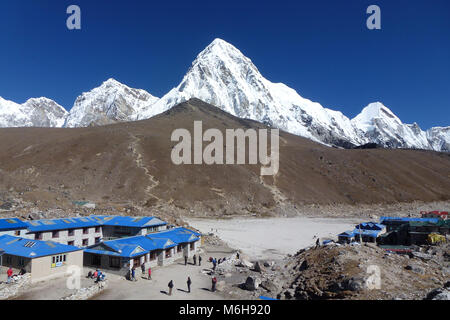 View of Mount Pumori seen from Gorak Shep, Everest Base Camp trek, Nepal Stock Photo