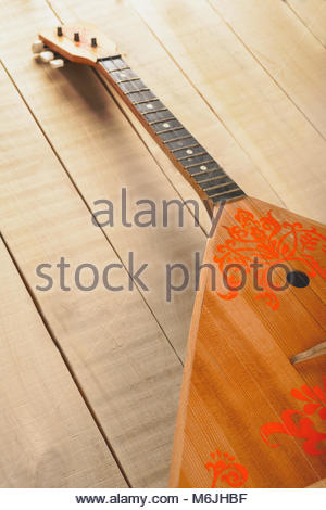 russian three string instrument