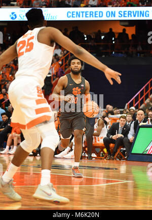 Clemson Tigers guard Gabe DeVoe (10) during the NCAA basketball game ...