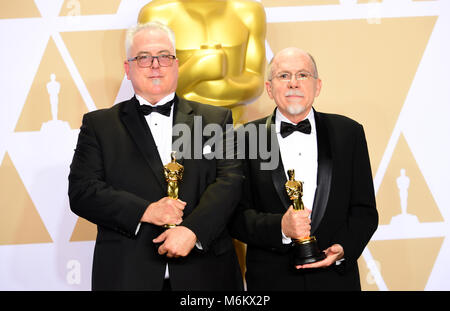 Alex Gibson and Richard King with their oscar for Sound Editing for Dunkirk in the press room at the 90th Academy Awards held at the Dolby Theatre in Hollywood, Los Angeles, USA. Stock Photo