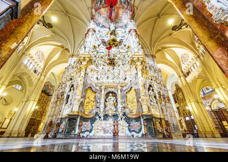 TOLEDO, SPAIN - MARCH 17, 2015: The interior of the Cathedral of Saint Mary in Toledo, a Roman Catholic 13th-century High Gothic cathedral and a UNESC Stock Photo