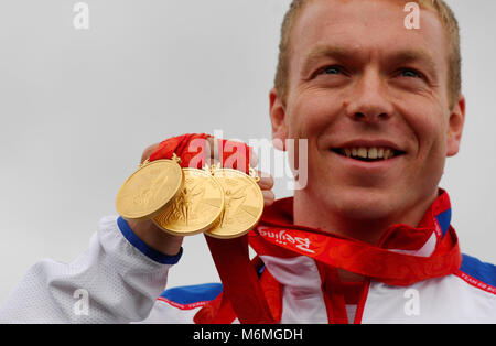 Scottish Olympic Athletes return home from Beijing travelling through Edinburgh city centre.  Pictured triple Gold Medallist Chris Hoy. Stock Photo