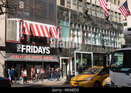 TGI Fridays Restaurant on Fifth Avenue, NYC, USA Stock Photo