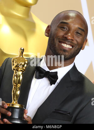 Hollywood, Ca. 4th Mar, 2018. Kobe Bryant, in the press room at the 90th Academy Awards at the Dolby Theatre in Hollywood, California on March 4, 2018. Credit: MediaPunch Inc/Alamy Live News Stock Photo