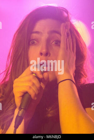 French singer Flora Fischbach aka Fishbach during a Concert, on March 3, 2018, at the Zoom Club in Frankfurt, Germany. | Verwendung weltweit Stock Photo