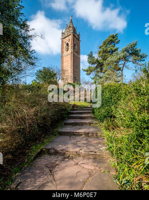 Cabot Tower built to commemorate the 400th anniversary of Cabots journey to America on Brandon Hill the highest point in the city of Bristol UK Stock Photo