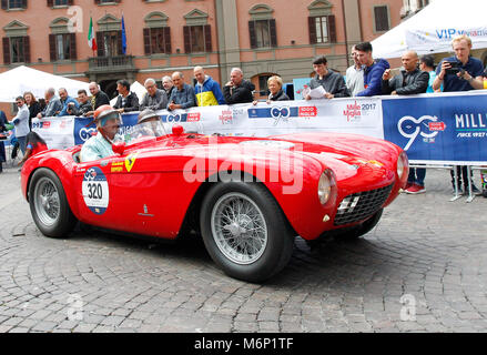 Viterbo, Italy. 20th, May 2017.  Crew composed by Theo Bean, Jr. and Ann Bean from United States with their model car, FERRARI 500 MONDIAL 1954, passi Stock Photo