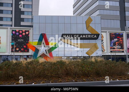 Minneapolis, Minnesota, USA - November 2016: The Mall of America exterior photo. Largest shopping mall in America is a tourist attraction feature amus Stock Photo