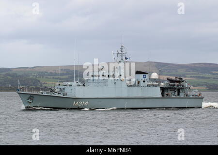 EML Sakala (M314), a Sandown-class minehunter operated by the Estonian Navy, passing Greenock at the start of Exercise Joint Warrior 17-2. Stock Photo