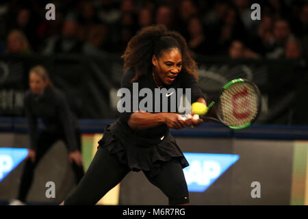 New York, USA. 5th March, 2018. Serena Williams in action against China's Shuai Zhang during the Tie Break Tens tennis tournament at Madison Square Garden in New York. The tournament features eight of the tours top female players competing for a $250,000 winners prize.  Williams has been returning to competition following the recent birth of her first child. Credit: Adam Stoltman/Alamy Live News Stock Photo