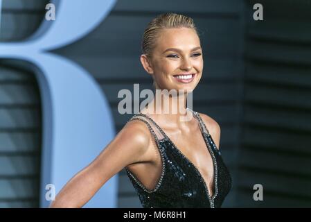 Romee Strijd attends the Vanity Fair Oscar Party at Wallis Annenberg