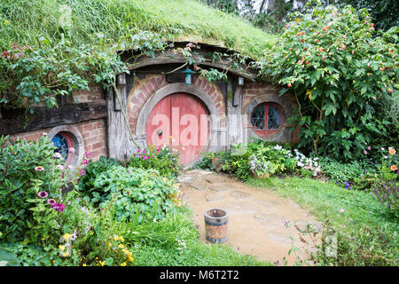 Hobbit Houses, Hobbiton Movie Set, Matamata, North Island, New Zealand