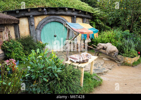 Hobbit Houses, Hobbiton Movie Set, Matamata, North Island, New Zealand