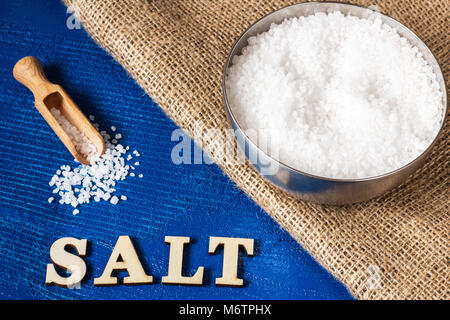 Close-up of rock salt for ice melting Stock Photo - Alamy