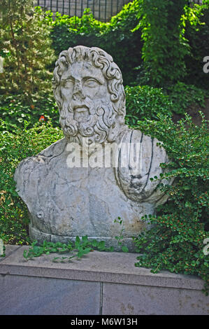 Ankara Museum of Anatolian Civiluzations, (Anadolu Medeniyetleri Muzesi), Roman Garden Statue, Turkey Stock Photo