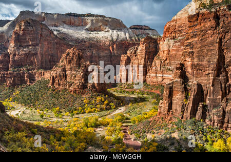 Zion Canyon in Big Bend area, Angels Landing, The Organ, Cathedral Mountain, from Hidden Canyon Trail, late October, Zion National Park, Utah, USA Stock Photo