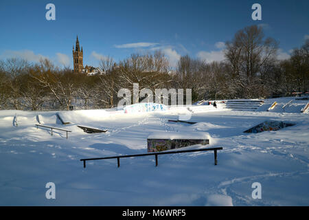 Kelvingrove skate park deserted following heavy snow from The Beast From The East 2108 Stock Photo