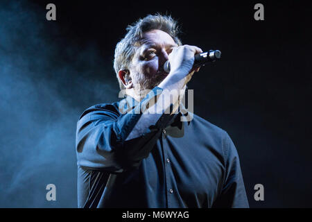 Leeds, Yorkshire, UK. 6th March, 2018. Elbow, first direct arena, leeds, west yorkshire, march 2018 Credit: Anthony Longstaff/Alamy Live News Stock Photo