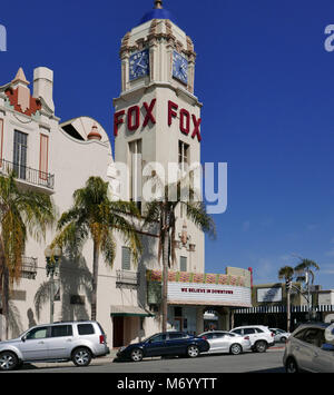 Teh Fox Theater in downtown Bakerfield, California Photo by Dennis Brack