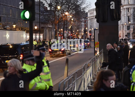 Downing Street, London, UK. 7th March 2018. The entourage of the Crown Prince leaving Downing Street. Credit: Matthew Chattle/Alamy Live News Credit: Matthew Chattle/Alamy Live News Stock Photo