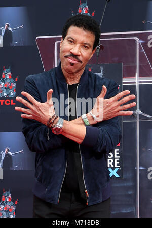 Hollywood, CA, USA. 7th Mar, 2018. 07 March 2018 - Hollywood, California - Lionel Richie. Lionel Richie Hand and Footprint Ceremony held at TCL Chinese Theatre. Photo Credit: F. Sadou/AdMedia Credit: F. Sadou/AdMedia/ZUMA Wire/Alamy Live News Stock Photo