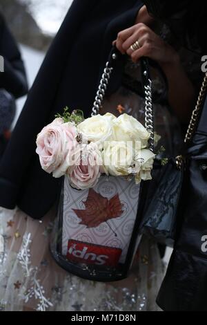 Paris, Frankreich. 06th Mar, 2018. Blogger Aimee Song arriving at the Chanel show during Paris Fashion Week - March 6, 2018 - Credit: Runway Manhattan/Valentina Ranieri ***For Editorial Use Only*** | Verwendung weltweit/dpa/Alamy Live News Stock Photo