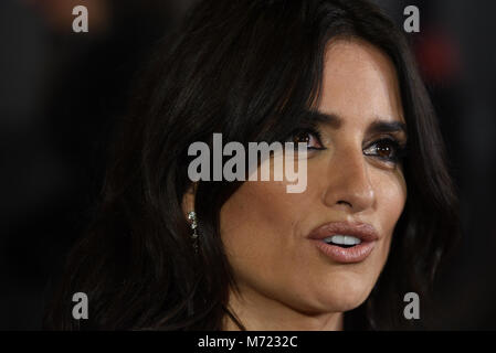 Madrid, Spain. 07th Mar, 2018. The Spanish actress Penelope Cruz poses for media during a photocall for the premiere 'Loving Pablo' at Callao cinema in Madrid. Credit: Jorge Sanz/Pacific Press/Alamy Live News Stock Photo