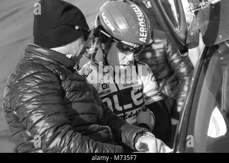 Tour de Yorkshire 2016 Final preparations by members of Team Ale'Cippolin before the start of the women race at the tour de yorkshire. Stock Photo