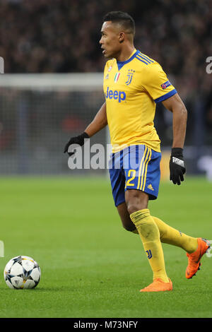 London, UK.. 7th March, 2018.  Alex Sandro ( Juventus Turin)  during the UEFA Champions League, round of 16, 2nd leg football match between Tottenham Hotspur FC and Juventus FC on March 7, 2018 at Wembley stadium in London, England - Photo Laurent Lairys / DPPI Stock Photo
