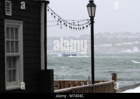 Halifax, Canada. 8th Mar, 2018. A late winter storm brings messy weather to  Halifax, N.S., Mar. 08, 2018. Credit: Lee Brown/Alamy Live News Stock Photo  - Alamy