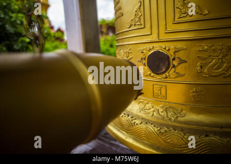 Ounalom pagoda is a wat located on Sisowath Quay in Phnom Penh, Cambodia, near the Royal Palace of Cambodia. Stock Photo