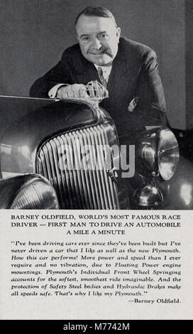 Race car driver Barney Oldfield races the Blitzen Benz at Daytona Beach ...