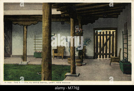 The Placita, El Ortiz Hotel, Lamy, New Mexico. Fred Harvey series. (NBY 21409) Stock Photo