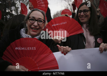 Madrid, Spain. 8th Mar, 2018. Participants seen at the demonstration.Thousands of people marched today through the streets of Madrid and around the world this March 8 Women's Day for equal opportunities, fairer wages for women, social justice, hundreds of political and feminist groups marched together, singing slogans in favor of the freedoms between men and women. Credit: Mario Roldan/SOPA Images/ZUMA Wire/Alamy Live News Stock Photo