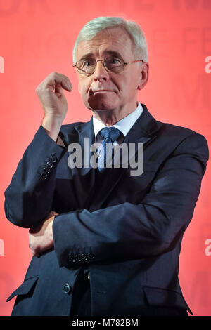London, UK.  9 March 2018.  John McDonnell MP, Labour's Shadow Chancellor, makes a Pre-Spring Statement Speech in Westminster ahead of Chancellor Philip Hammond delivering the Spring Statement next week. Credit: Stephen Chung / Alamy Live News Stock Photo