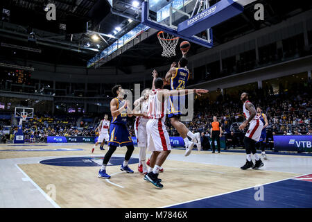 March 8, 2018 - Moscow, Moscow region, Russia - Malcolm Thomas, #23 of Moscow Khimki goes up for a shot against Armani Milan defenders during the 2017/2018 Turkish Airlines Euroleague Regular Season Round 25 game between Moscow Khimki and AX Armani Exchange Olimpia Milan. AX Armani Exchange Olimpia Milan won 77-86 on the road over Khimki Moscow Region at Arena Mytishchi. (Credit Image: © Nicholas Muller/SOPA Images via ZUMA Wire) Stock Photo