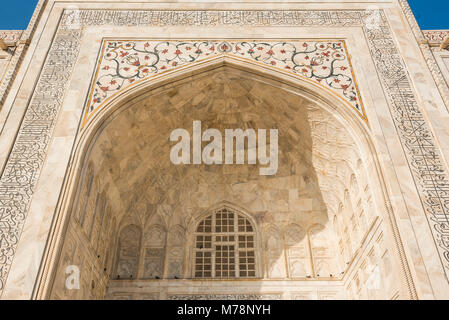 Pietra dura jali inlay, Taj Mahal, UNESCO World Heritage Site, Agra, Uttar Pradesh, India, Asia Stock Photo