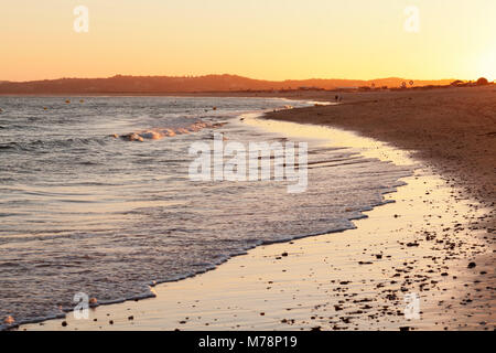 Praia de tres Irmaos beach at sunset, Atlantic Ocean, Alvor, Algarve, Portugal, Europe Stock Photo