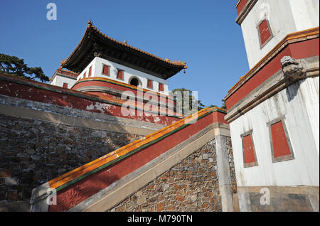 Buildings in front of the Bodhisattva hall at the Puning temple in Chengde, Hebei province, China Stock Photo