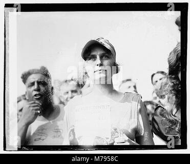 Bathing beach beauty contest, (1920), Elizabeth Margaret Williams winner LCCN2016828397 Stock Photo