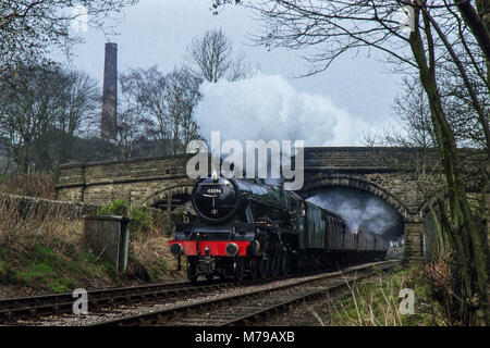 London Midland and Scottish Railway (LMS) Jubilee Class 5596 (BR number 45596) Bahamas passing Haworth in 1990. Stock Photo