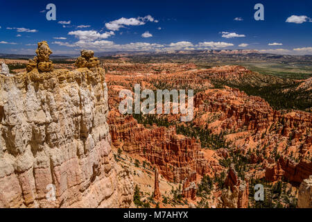 The USA, Utah, Garfield County, Bryce Canyon National Park, view from the Rim Trail between inspiration and Bryce Point Stock Photo