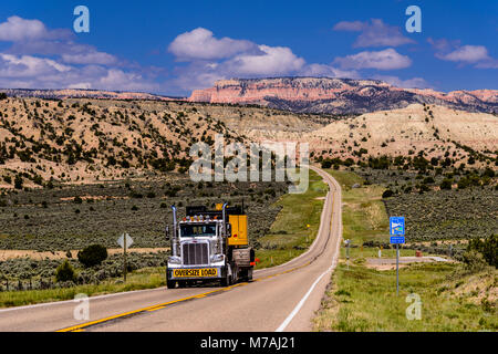 The USA, Utah, Garfield County, Bryce Valley, Henrieville, Scenic Byway 12 towards Bryce Canyon Stock Photo