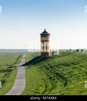 Germany, Lower Saxony, Krummhörn, the lighthouse of Pilsum, also known from the film with the comedian Otto Waalkes, Stock Photo