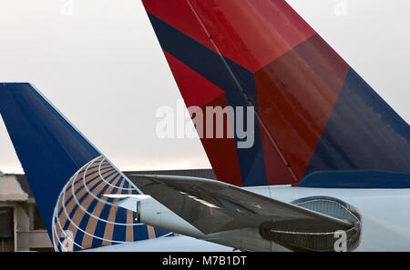 Honolulu, Hawaii, USA. 23rd May, 2010. Delta Airlines and Continental Airlines logos. (Credit Image: © Bayne Stanley/ZUMApress.com) Stock Photo