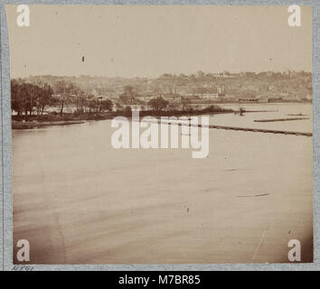 Pontoon bridges across James River LCCN2014645923 Stock Photo