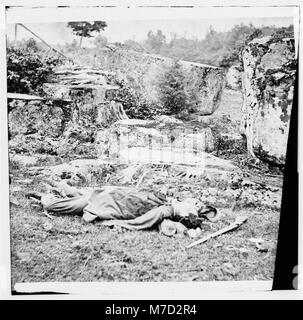 Gettysburg, Pennsylvania. Dead Confederate sharpshooter LOC cwpb.00898 Stock Photo