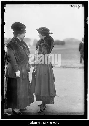 LIBERTY LOANS. McADOO, MRS. WILLIAM GIBBS, NEE ELEANOR WILSON LOC hec.09827 Stock Photo