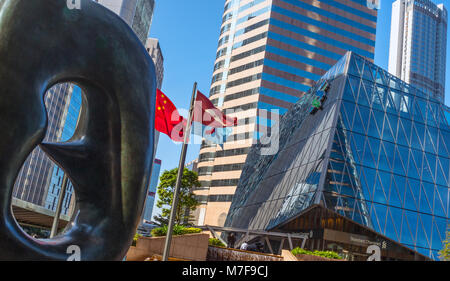 Exchange Square Plaza with The Forum and Henry Moore sculpture, Hong Kong Stock Photo