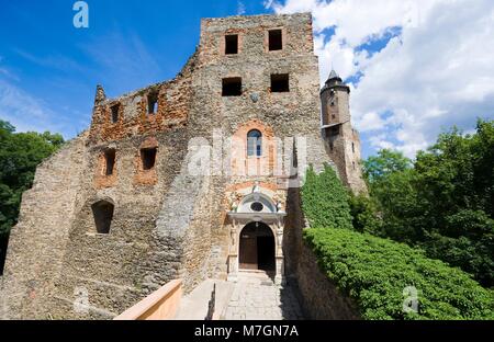Entrance portal to Gothic-Renaissance style Grodno castle in Zagorze Slaskie, Lower Silesia, Poland Stock Photo